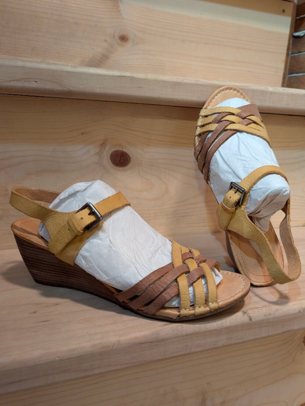 LN Naya Fausta Women's 10 Woven Leather Wedge Heeled Sandals Ankle Strap Yellow